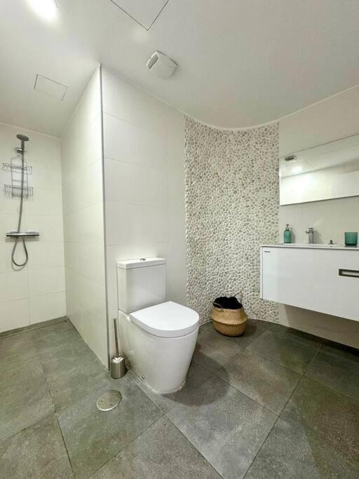 Piso Nuevo En El Puertito De Gueimar Al Lado Del Mar Realizamos Servicio De Excursiones Con Guia Пуертито де Гуймар Екстериор снимка